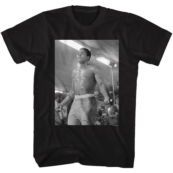 Muhammad Ali-Sweatin And Skippin-Black Adult S/S T-Shirt - Black