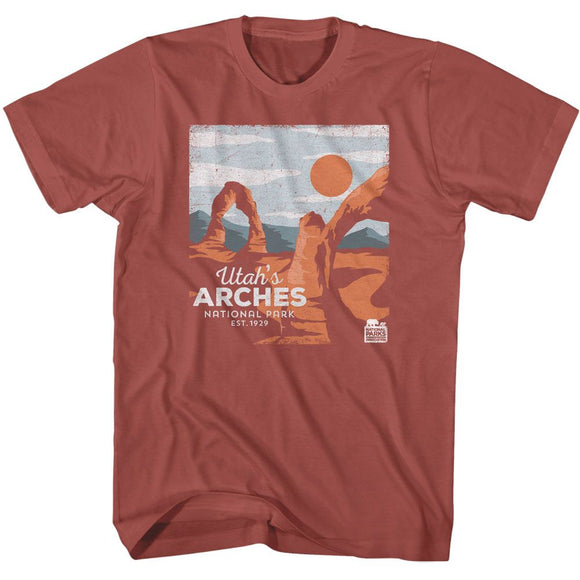 NATIONAL PARKS NPCA UTAHS ARCHES S T-Shirt in Terracotta